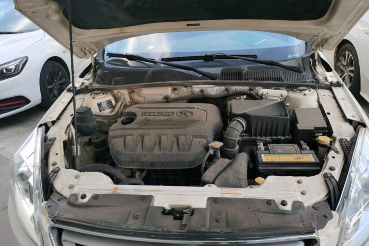 Used BAIC Senova D50 2014 1.5L manual comfort version Engine Bay