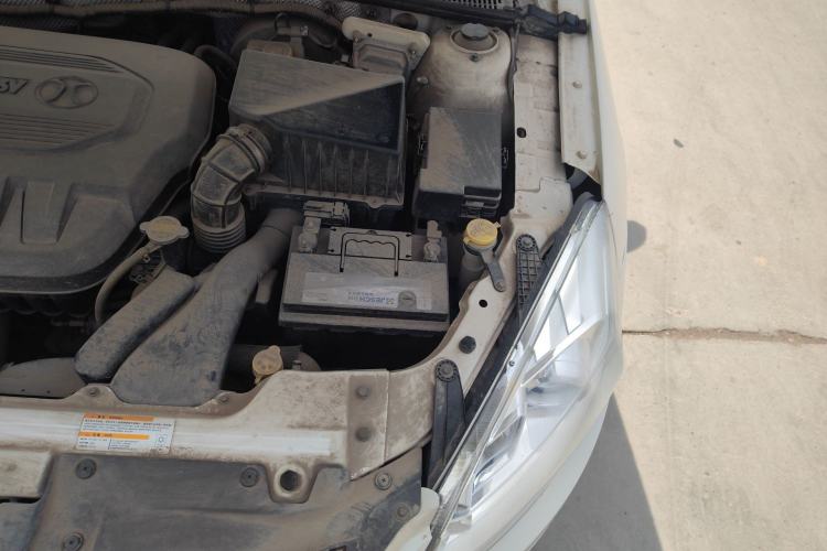 Used BAIC Senova D50 2014 1.5L manual comfort version Engine Bay Left
