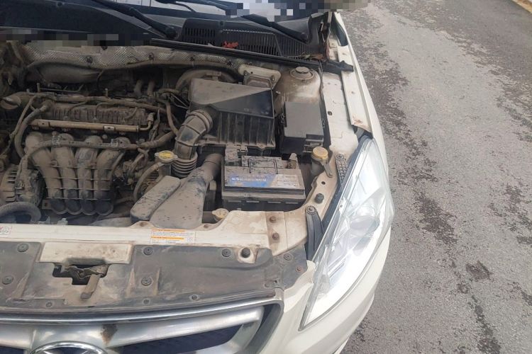 Used BAIC Senova D50 2014 1.5L manual standard version Engine Bay Left