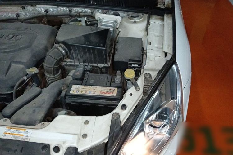 Used BAIC Senova D50 2014 1.5L manual comfort version Engine Bay Left