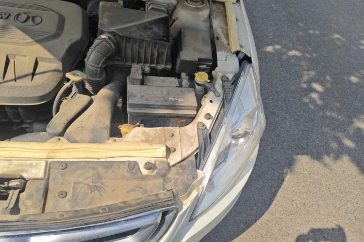 Used BAIC Senova D50 2014 1.5L manual comfort version Engine Bay Left