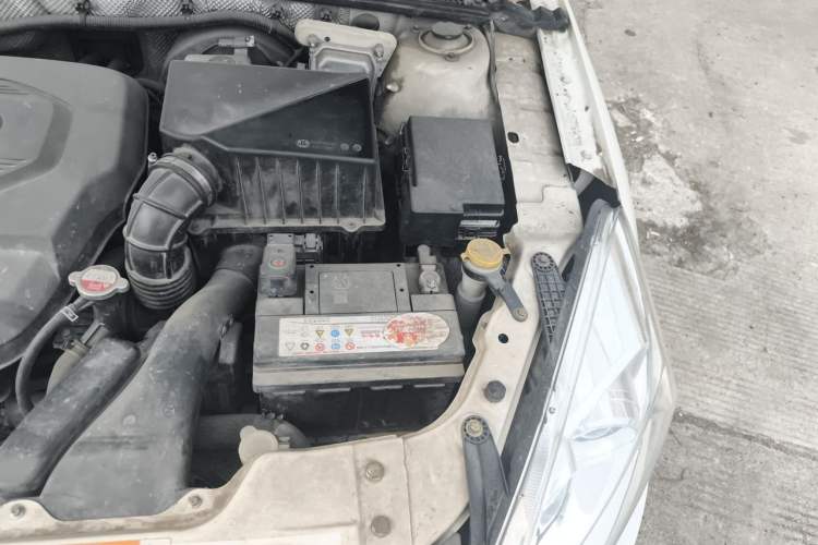 Used BAIC Senova D50 2014 1.5L manual comfort version Engine Bay Left