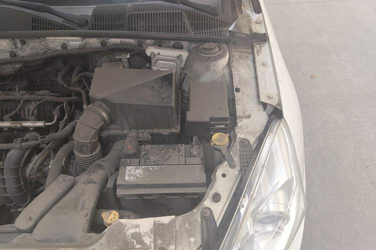 Used BAIC Senova D50 2014 1.5L manual comfort version Engine Bay Left