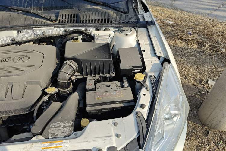 Used BAIC Senova D50 2014 1.5L manual comfort version Engine Bay Left