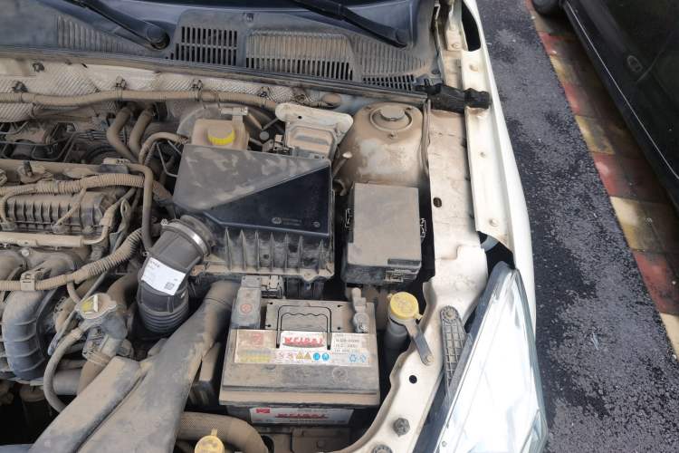 Used BAIC Senova D50 2014 1.5L CVT Standard Edition Engine Bay Left
