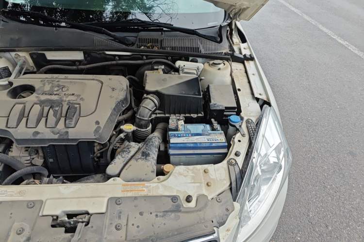Used BAIC Senova D50 2014 1.5L manual standard version Engine Bay Left