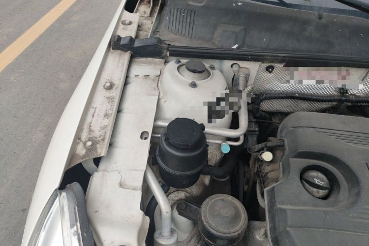 Used BAIC Senova D50 2014 1.5L CVT Standard Edition Engine Bay Right
