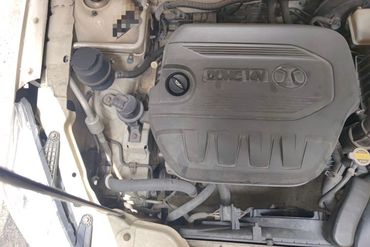 Used BAIC Senova D50 2014 1.5L manual comfort version Engine Bay Right