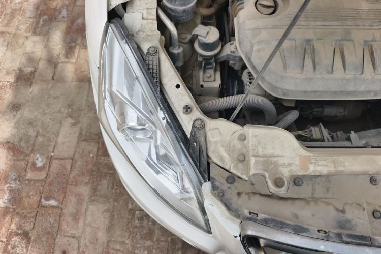 Used BAIC Senova D50 2014 1.5L manual standard version Engine Bay Right
