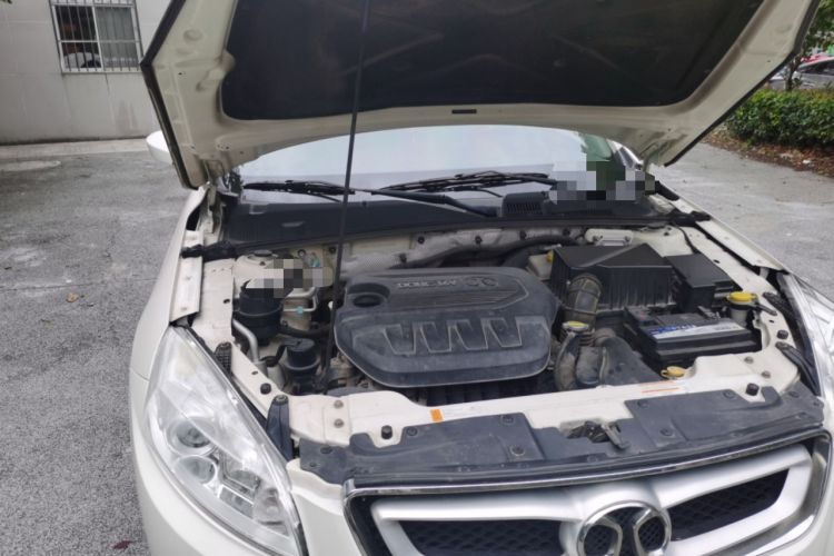 Used BAIC Senova D50 2014 1.5L manual comfort version Engine Bay Right