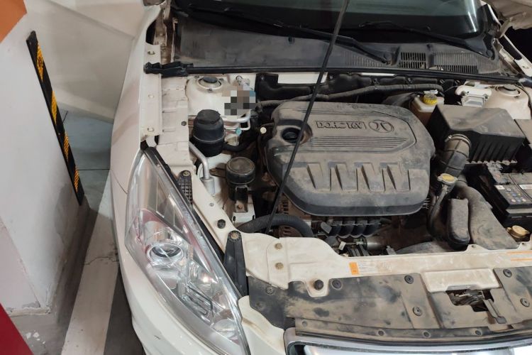Used BAIC Senova D50 2014 1.5L CVT Standard Edition Engine Bay Right