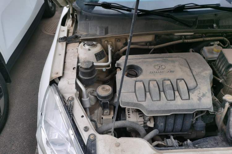 Used BAIC Senova D50 2014 1.5L manual standard version Engine Bay Right