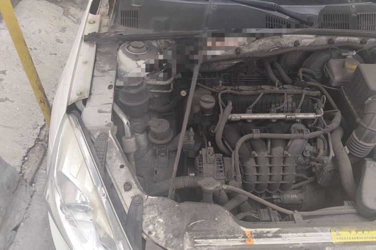Used BAIC Senova D50 2014 1.5L manual comfort version Engine Bay Right