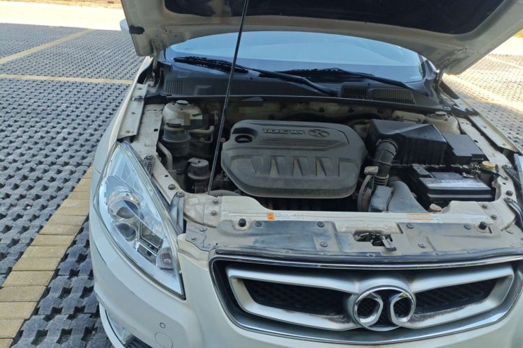 Used BAIC Senova D50 2014 1.5L manual comfort version Engine Bay Right