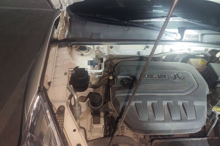 Used BAIC Senova D50 2014 1.5L manual standard version Engine Bay Right