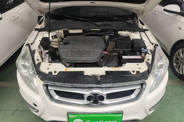 Used BAIC Senova D50 2014 1.5L CVT Standard Edition Engine Bay