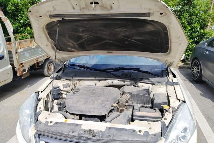 Used BAIC Senova D50 2014 1.5L manual comfort version Engine Bay