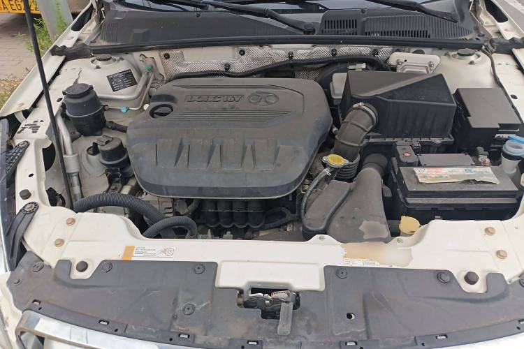 Used BAIC Senova D50 2014 1.5L manual standard version Engine Bay