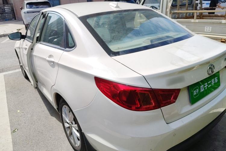 Used BAIC Senova D50 2014 1.5L manual comfort version Exterior 2