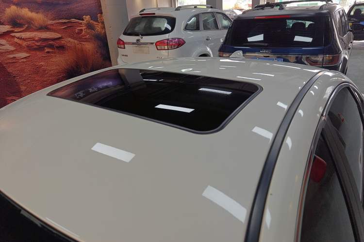 Used BAIC Senova D50 2014 1.5L manual comfort version Exterior 3