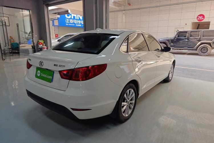 Used BAIC Senova D50 2014 1.5L manual comfort version Exterior 5