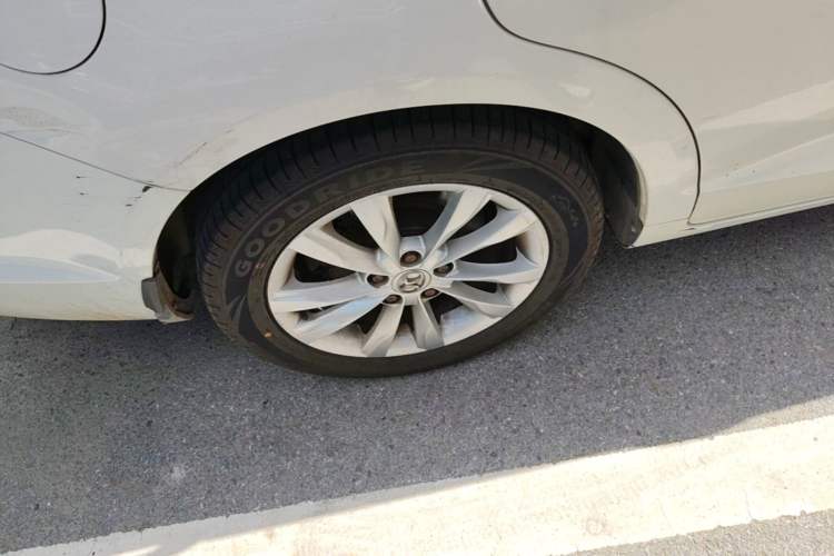 Used BAIC Senova D50 2014 1.5L manual comfort version Exterior 5