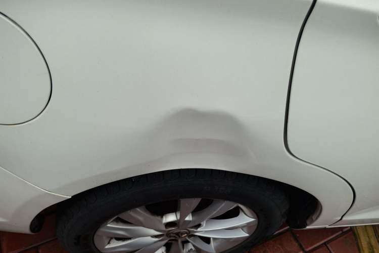 Used BAIC Senova D50 2014 1.5L manual comfort version Exterior 7