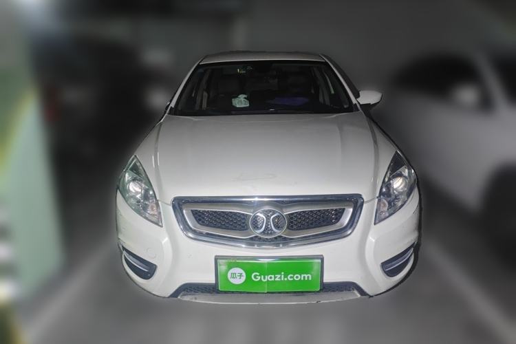 Used BAIC Senova D50 2014 1.5L manual standard version Front