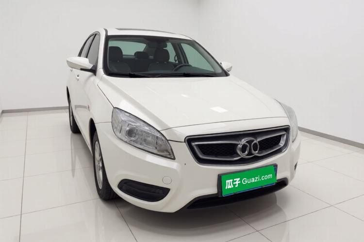 Used BAIC Senova D50 2014 1.5L manual standard version Front Right 45 Deg
