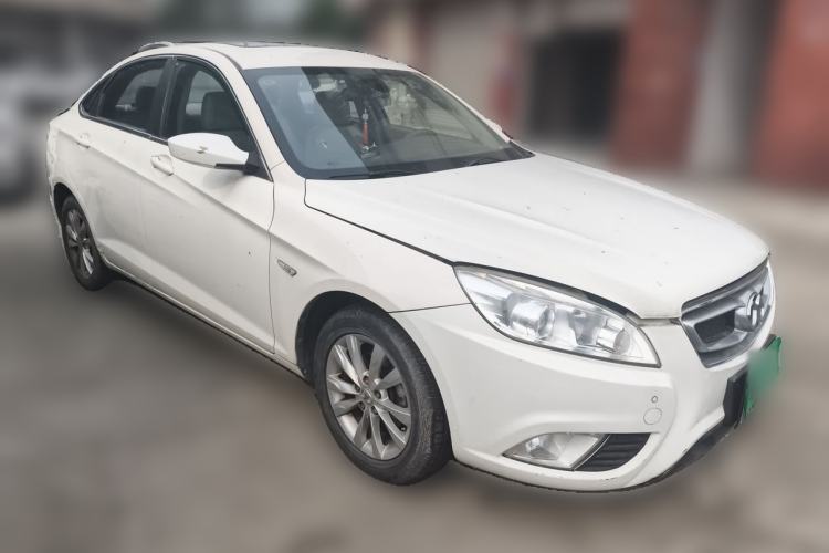 Used BAIC Senova D50 2014 1.5L manual comfort version Front Right 45 Deg