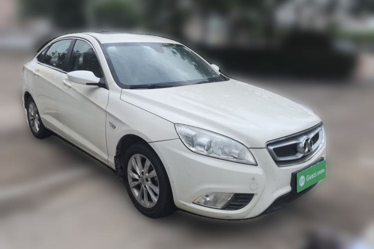 Used BAIC Senova D50 2014 1.5L manual comfort version Front Right 45 Deg