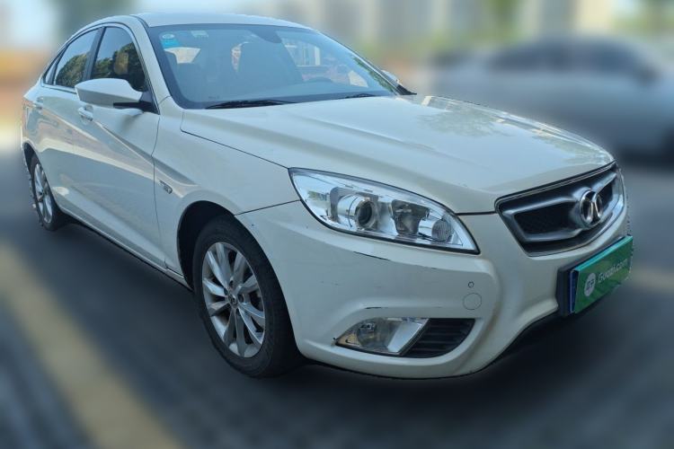 Used BAIC Senova D50 2014 1.5L manual comfort version Front Right 45 Deg