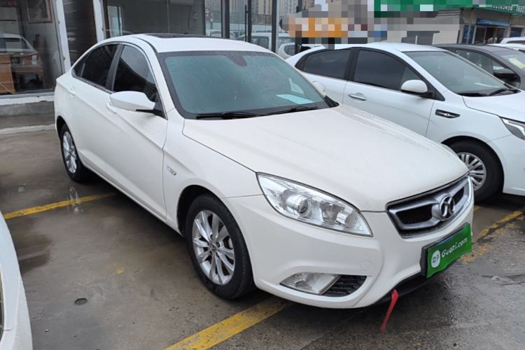 Used BAIC Senova D50 2014 1.5L manual comfort version Front Right 45 Deg