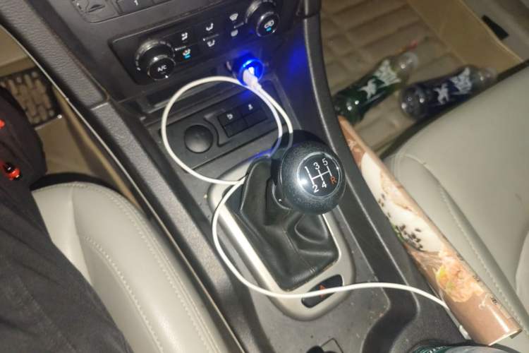 Used BAIC Senova D50 2014 1.5L manual comfort version Gear Lever