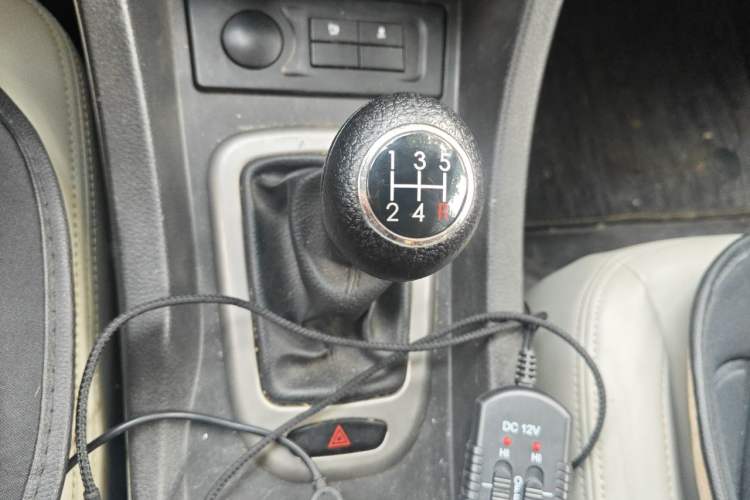 Used BAIC Senova D50 2014 1.5L manual comfort version Gear Lever