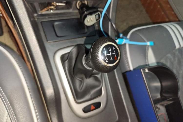 Used BAIC Senova D50 2014 1.5L manual standard version Gear Lever