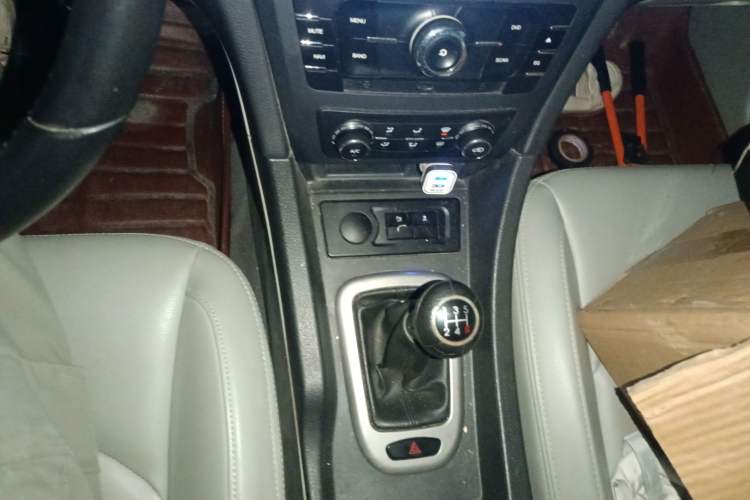Used BAIC Senova D50 2014 1.5L manual comfort version Gear Lever