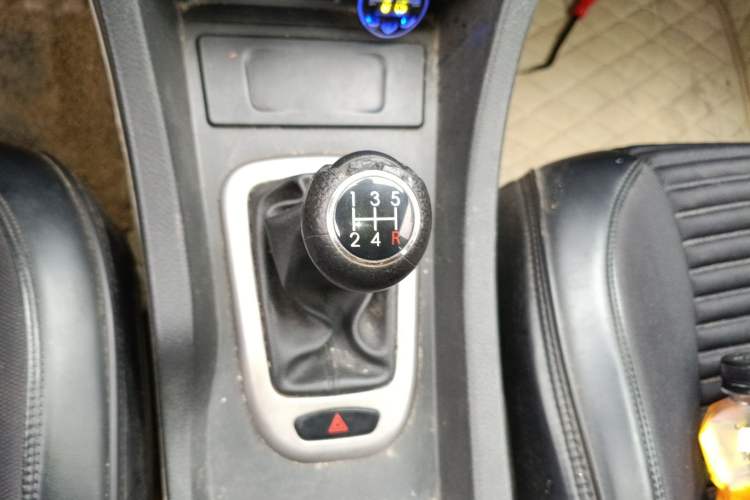 Used BAIC Senova D50 2014 1.5L manual standard version Gear Lever