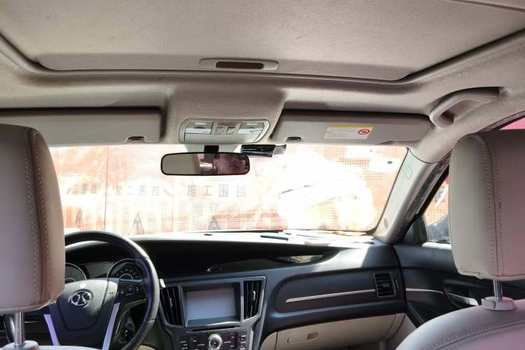 Used BAIC Senova D50 2014 1.5L manual comfort version Headliner