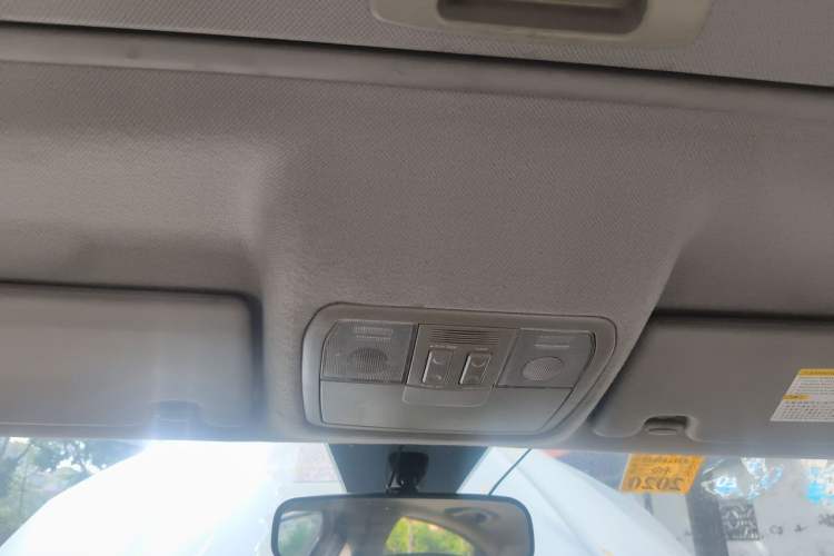 Used BAIC Senova D50 2014 1.5L manual comfort version Headliner