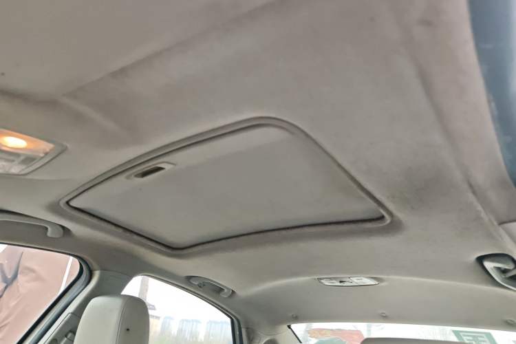 Used BAIC Senova D50 2014 1.5L manual comfort version Headliner