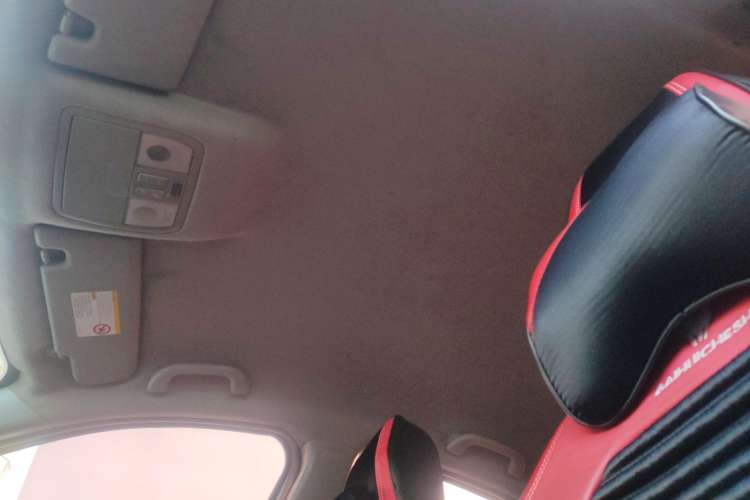 Used BAIC Senova D50 2014 1.5L manual standard version Headliner