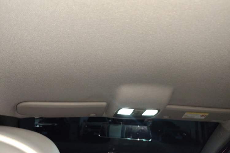 Used BAIC Senova D50 2014 1.5L manual standard version Headliner