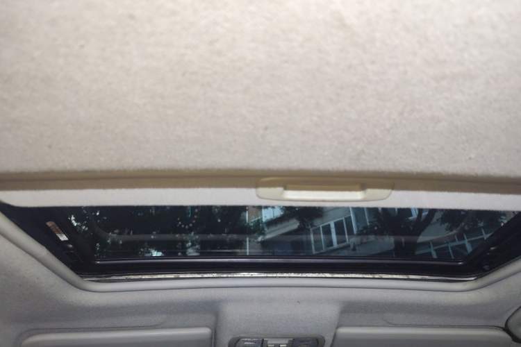 Used BAIC Senova D50 2014 1.5L manual comfort version Headliner