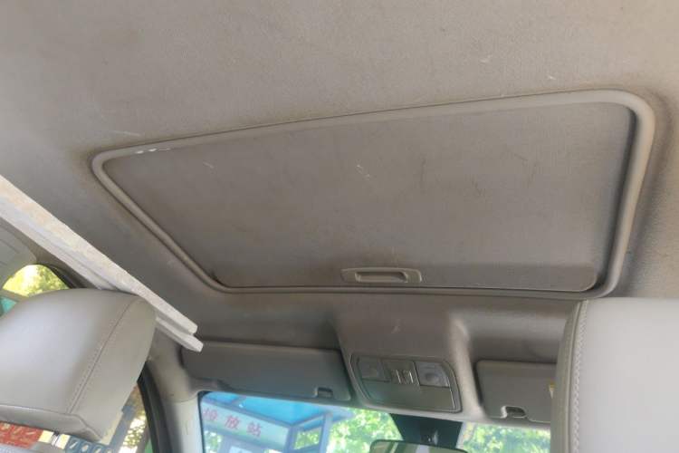 Used BAIC Senova D50 2014 1.5L manual comfort version Headliner