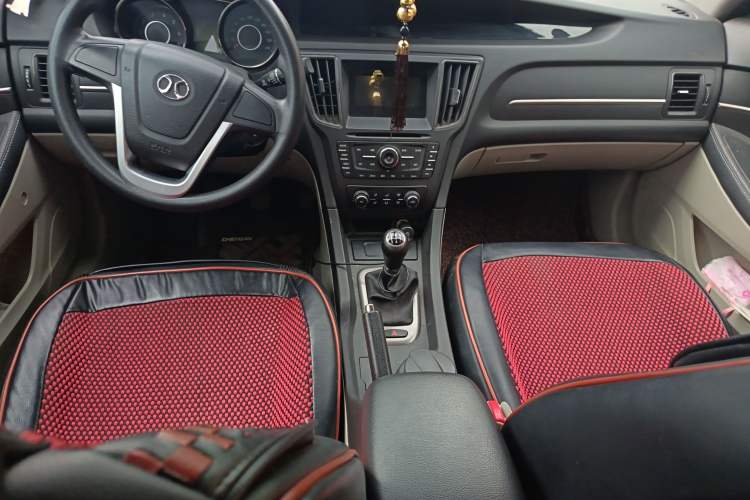 Used BAIC Senova D50 2014 1.5L manual standard version Headliner