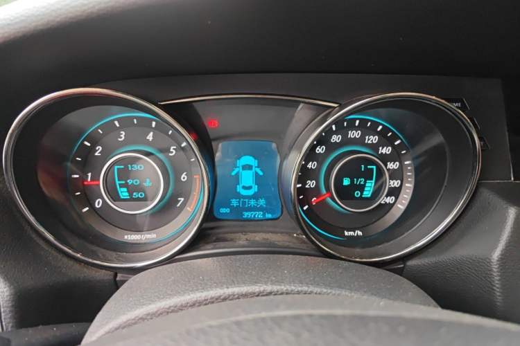 Used BAIC Senova D50 2014 1.5L manual standard version Instrument Cluster