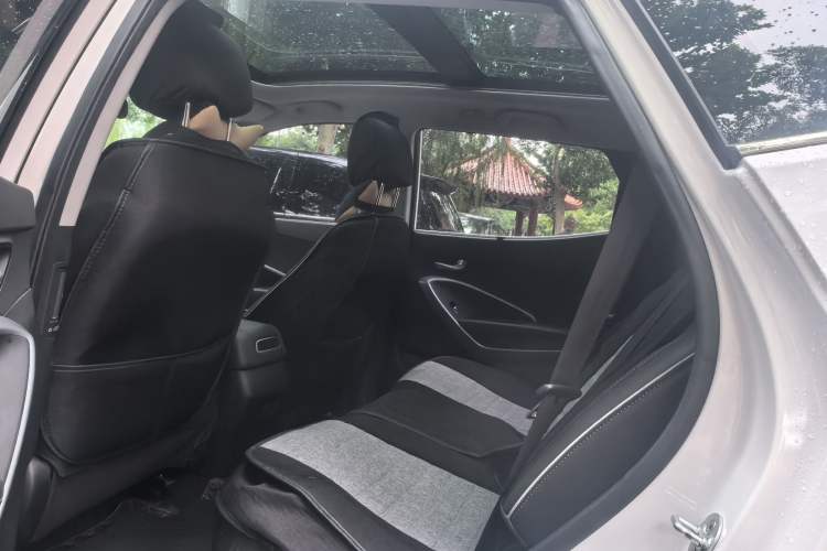 Used BAIC Senova D50 2014 1.5L CVT Standard Edition Interior 5