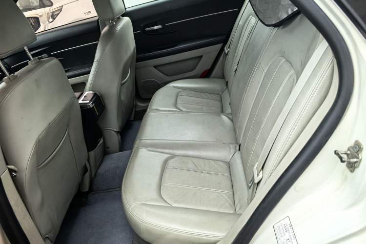 Used BAIC Senova D50 2014 1.5L manual comfort version Interior 6
