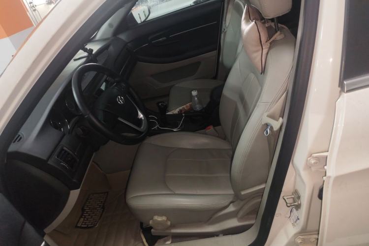 Used BAIC Senova D50 2014 1.5L manual comfort version Left Front Seat